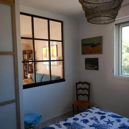 Apartment Golfe Juan; Au-dessus Du Port *