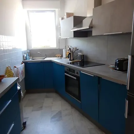 Golfe Juan; Au-dessus Du Port Apartment Vallauris